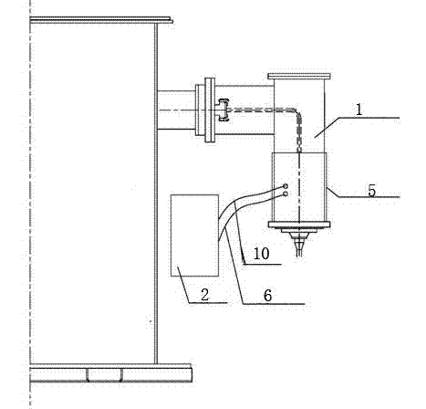 Heating protective structure for gas insulated transformer in low-temperature environment