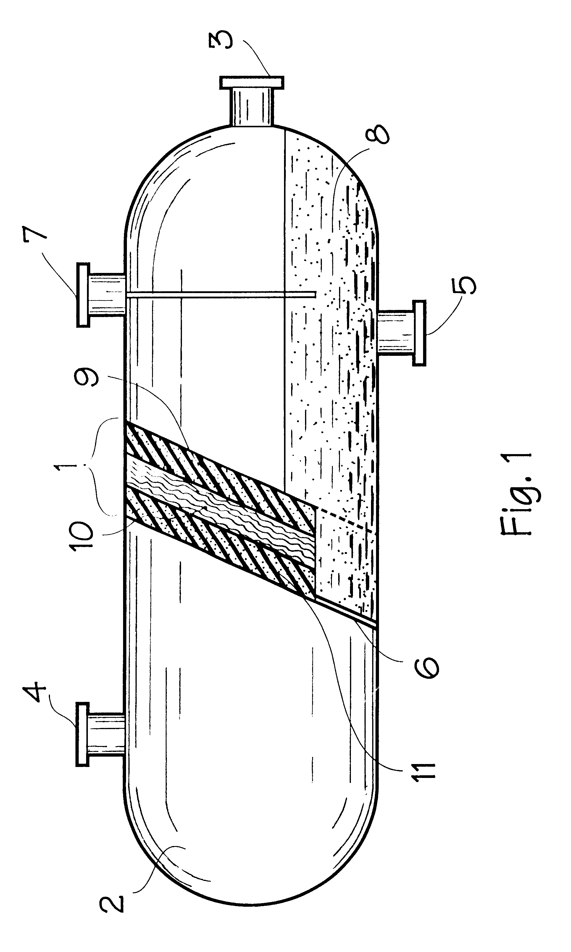 Method for dehydrating crude oil and petroleum products and device for realizing the same