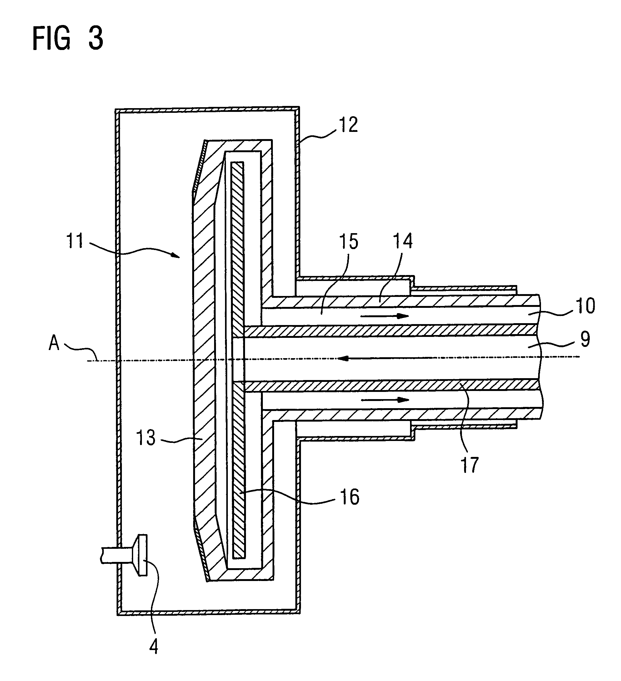 X-ray apparatus with a cooling device through which cooling fluid flows