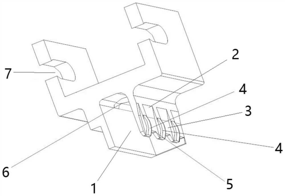 Cleaning scraping strip with water passing structure