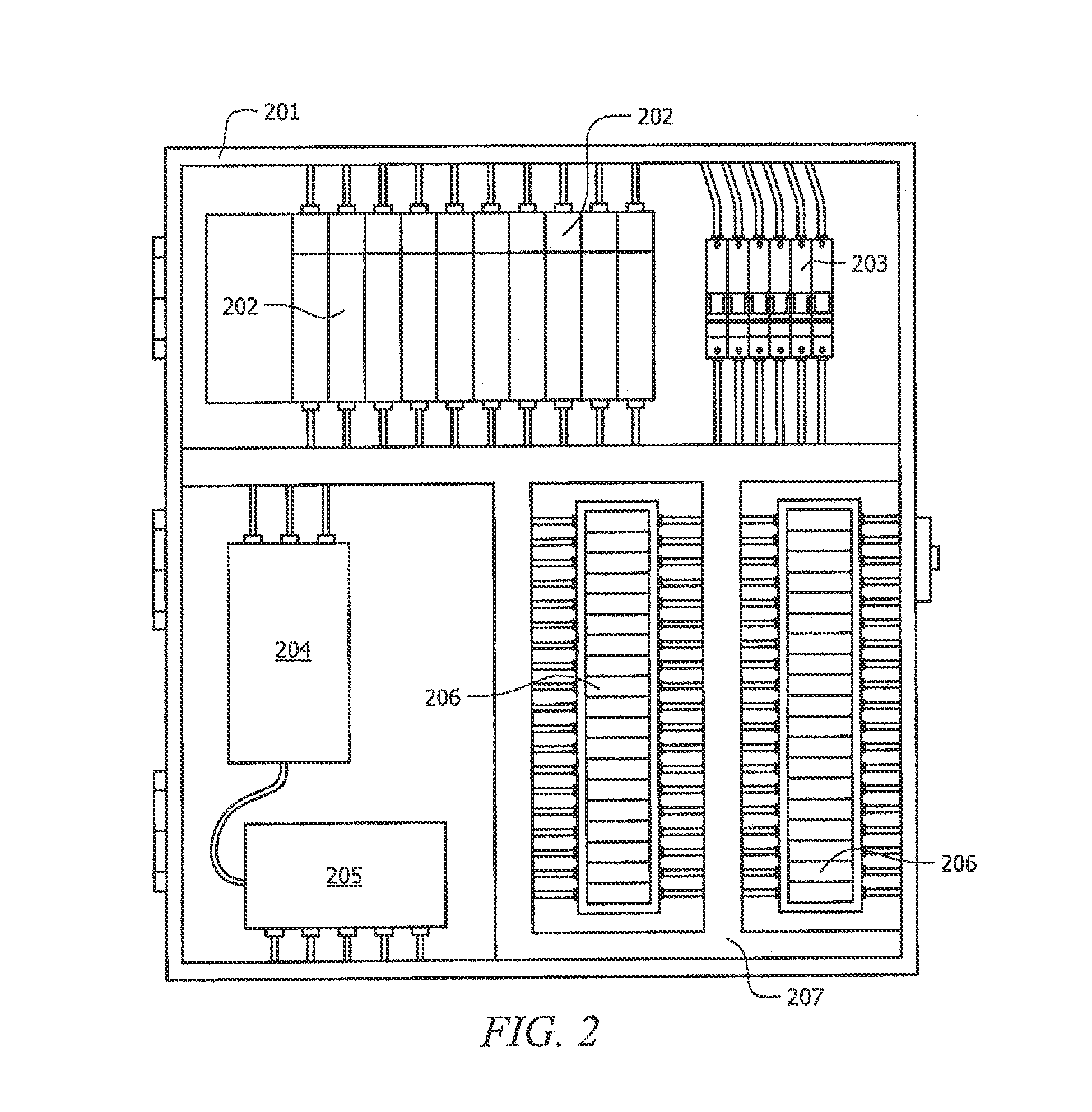 Method of removing algae adhered inside a bioreactor through combined backwashing and lowering of pH level