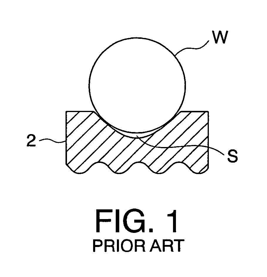 Apparatus and method for producing a glass optical element and glass optical element produced thereby
