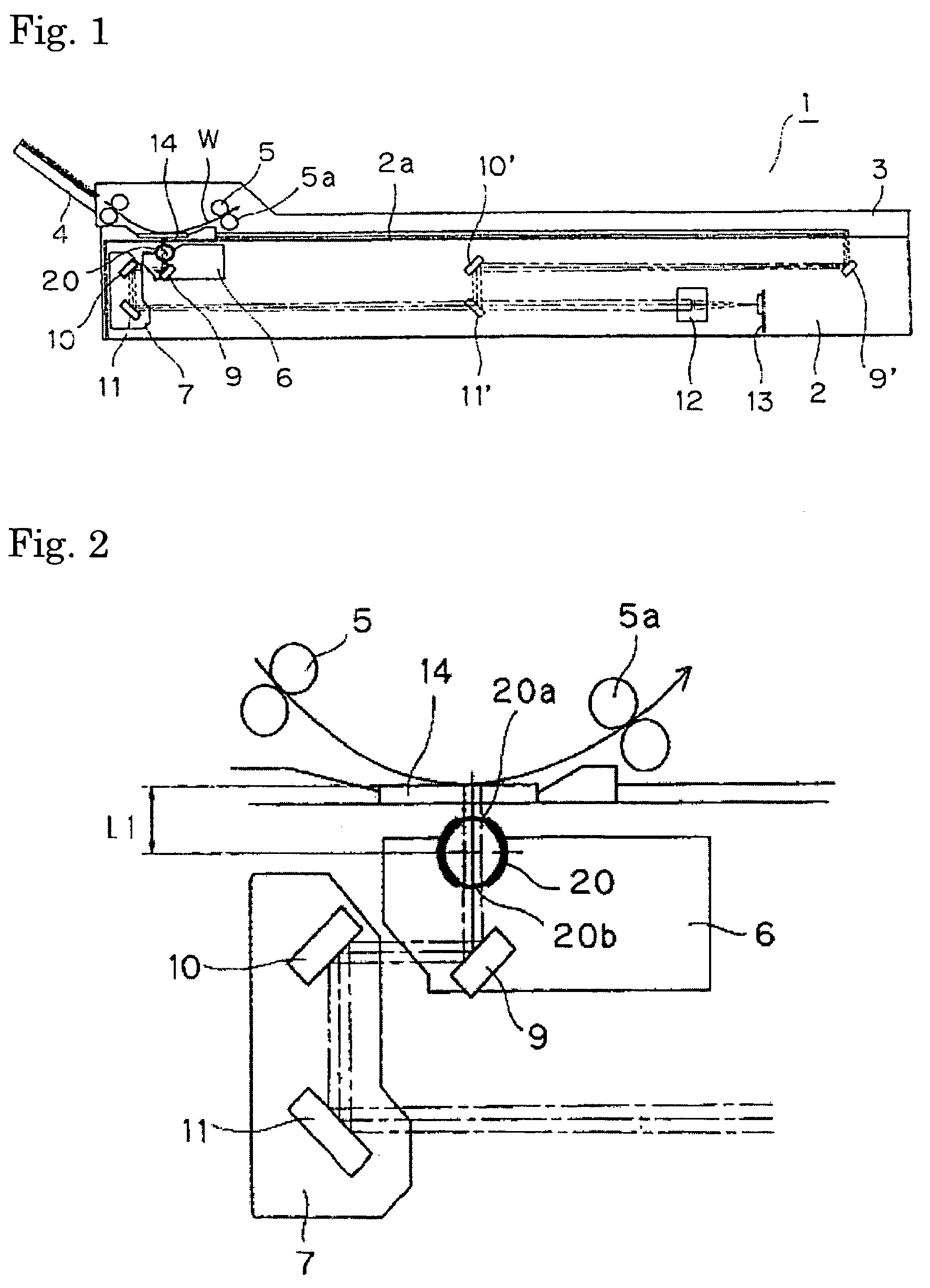Image reading apparatus and light source