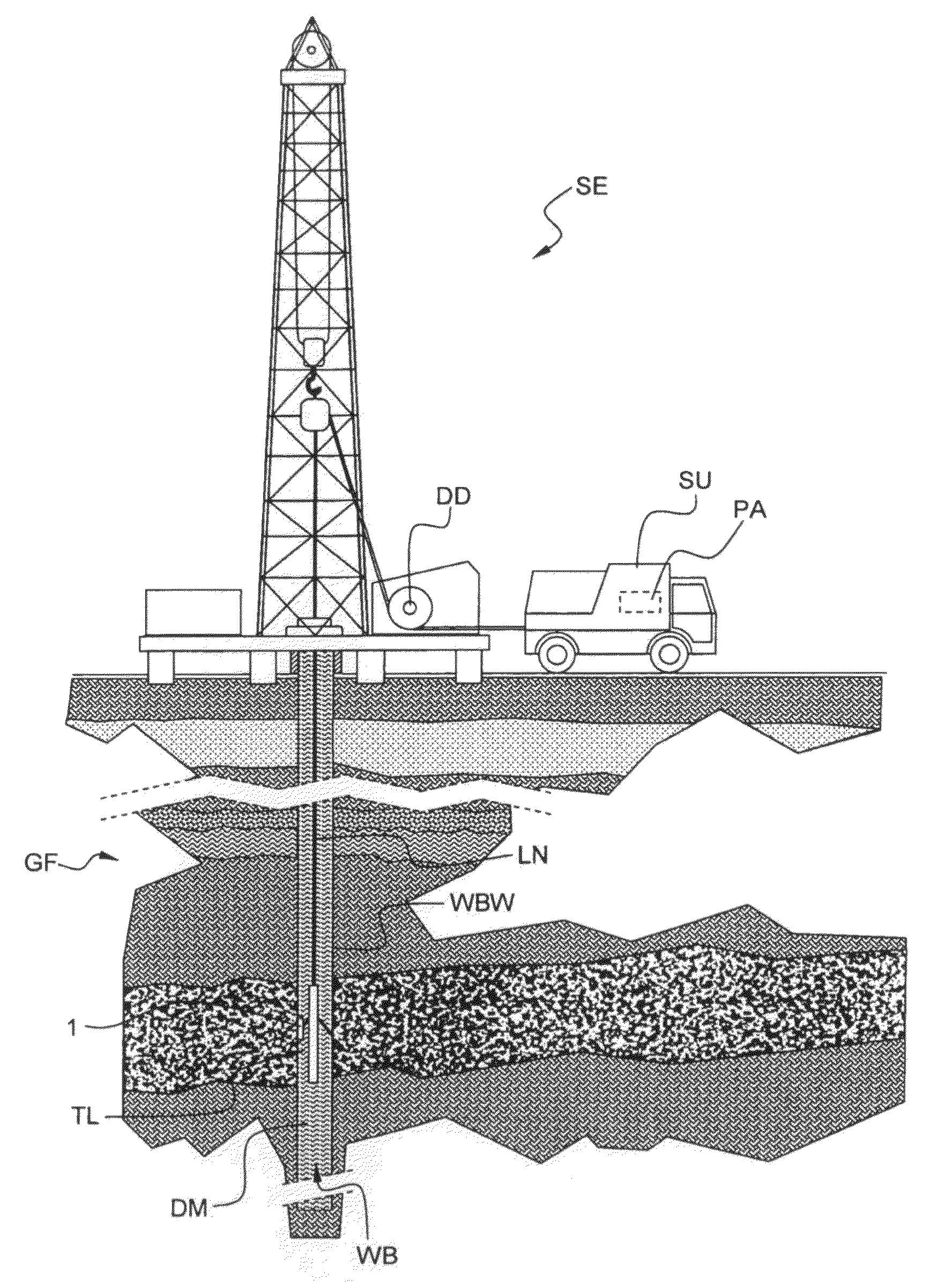 Antenna of an electromagnetic probe for investigating geological formations