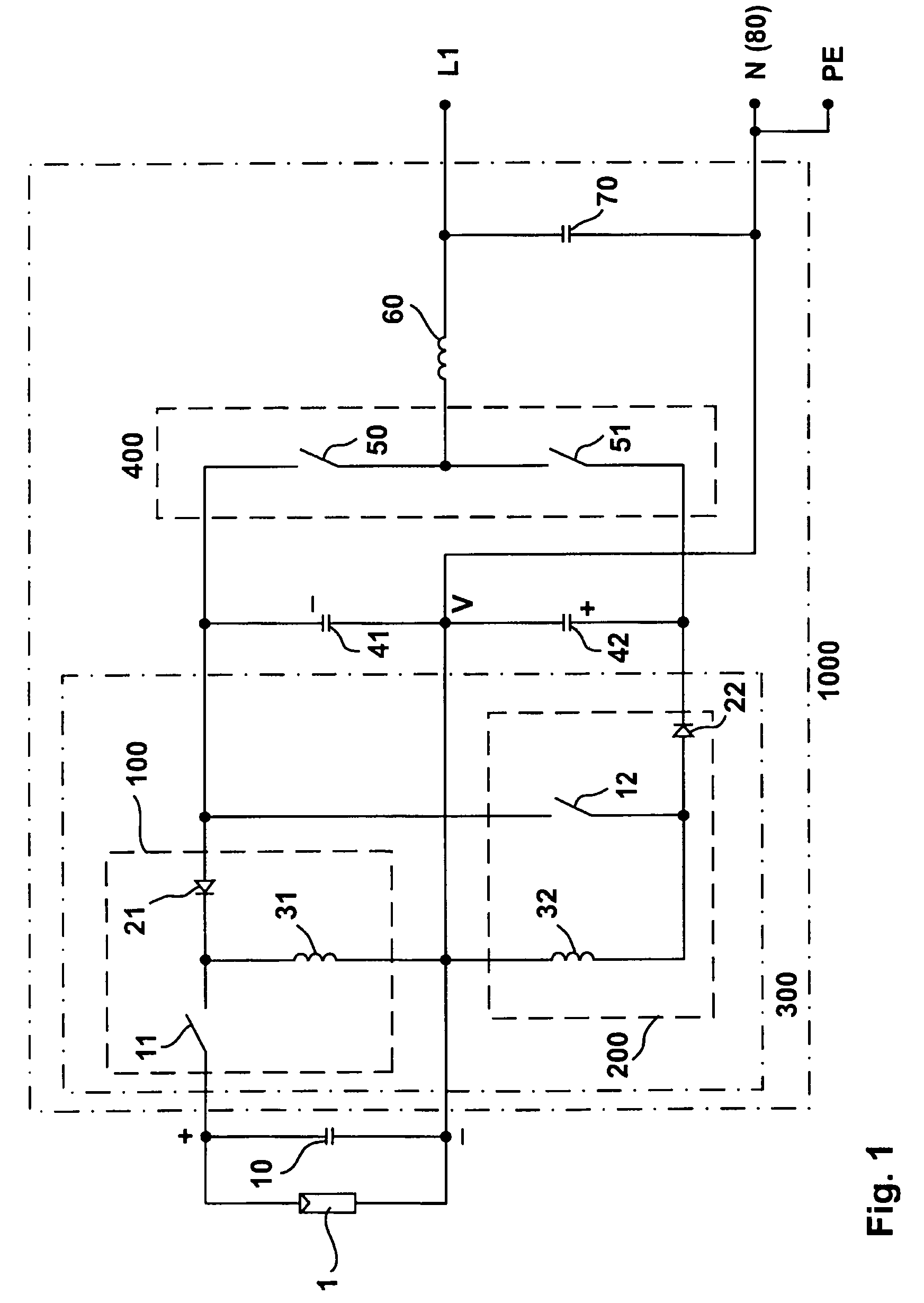 Circuit apparatus for transformerless conversion of an electric direct voltage into an alternating voltage