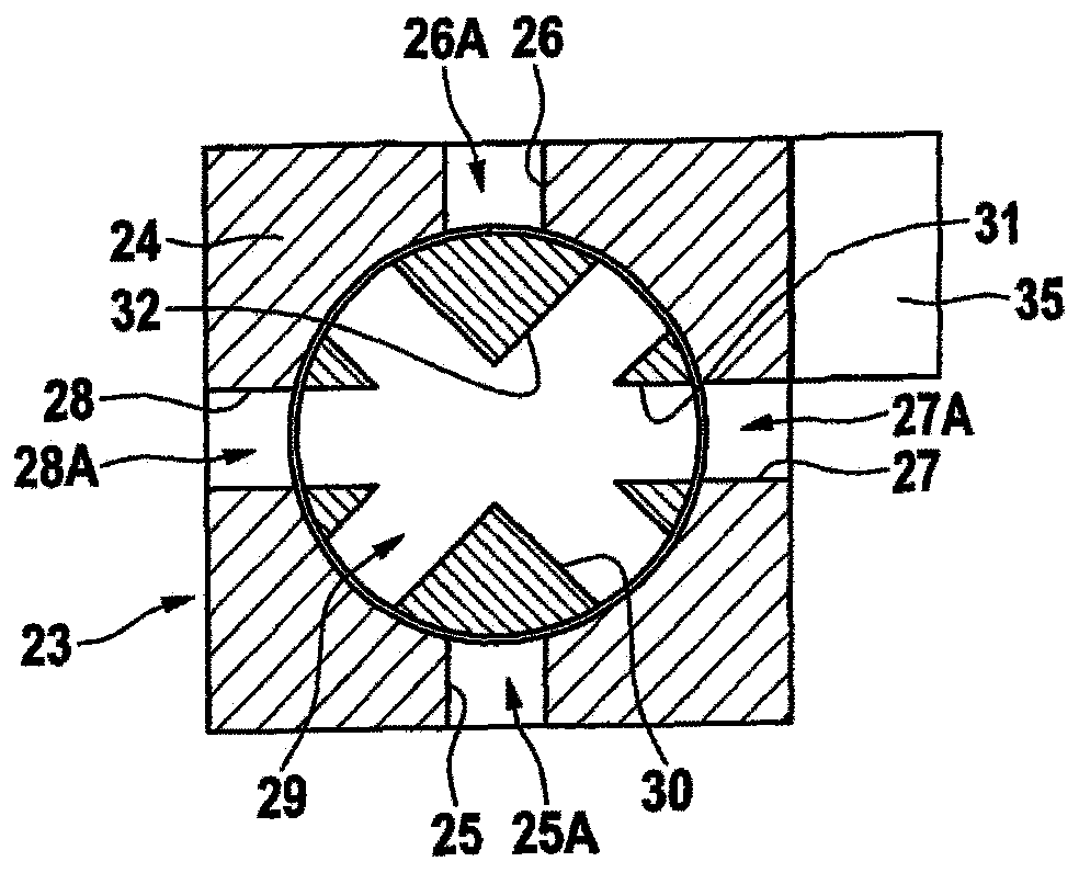 Extracorporeal blood treatment device and method for operating an extracorporeal blood treatment device