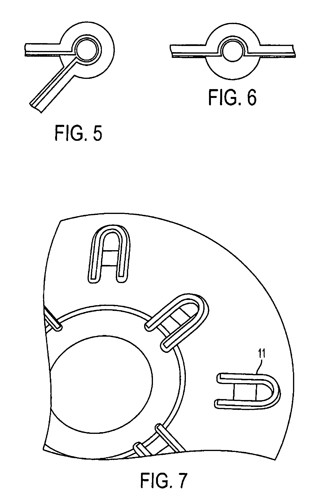 Electrical connector for connecting a plurality of printed circuits