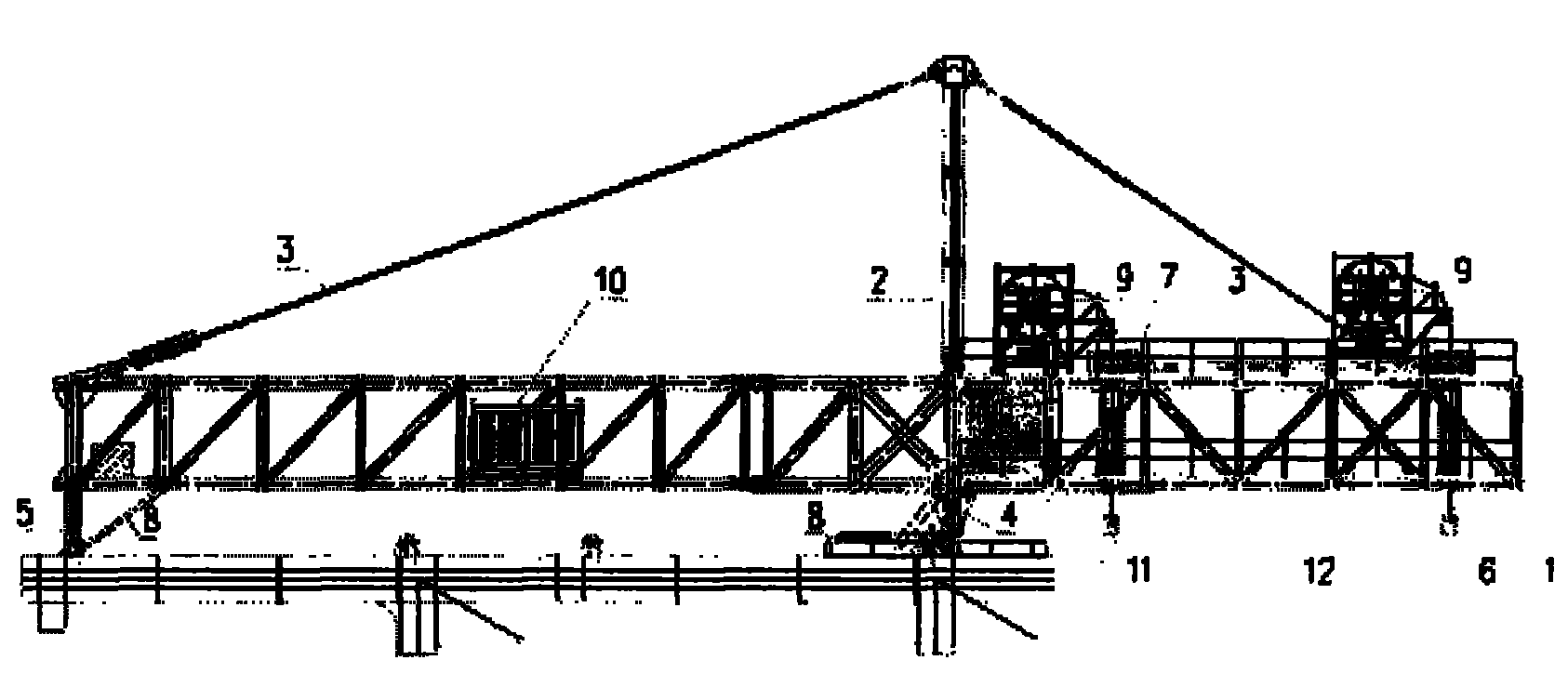 Separable large-section truss girder hydraulic lifting device