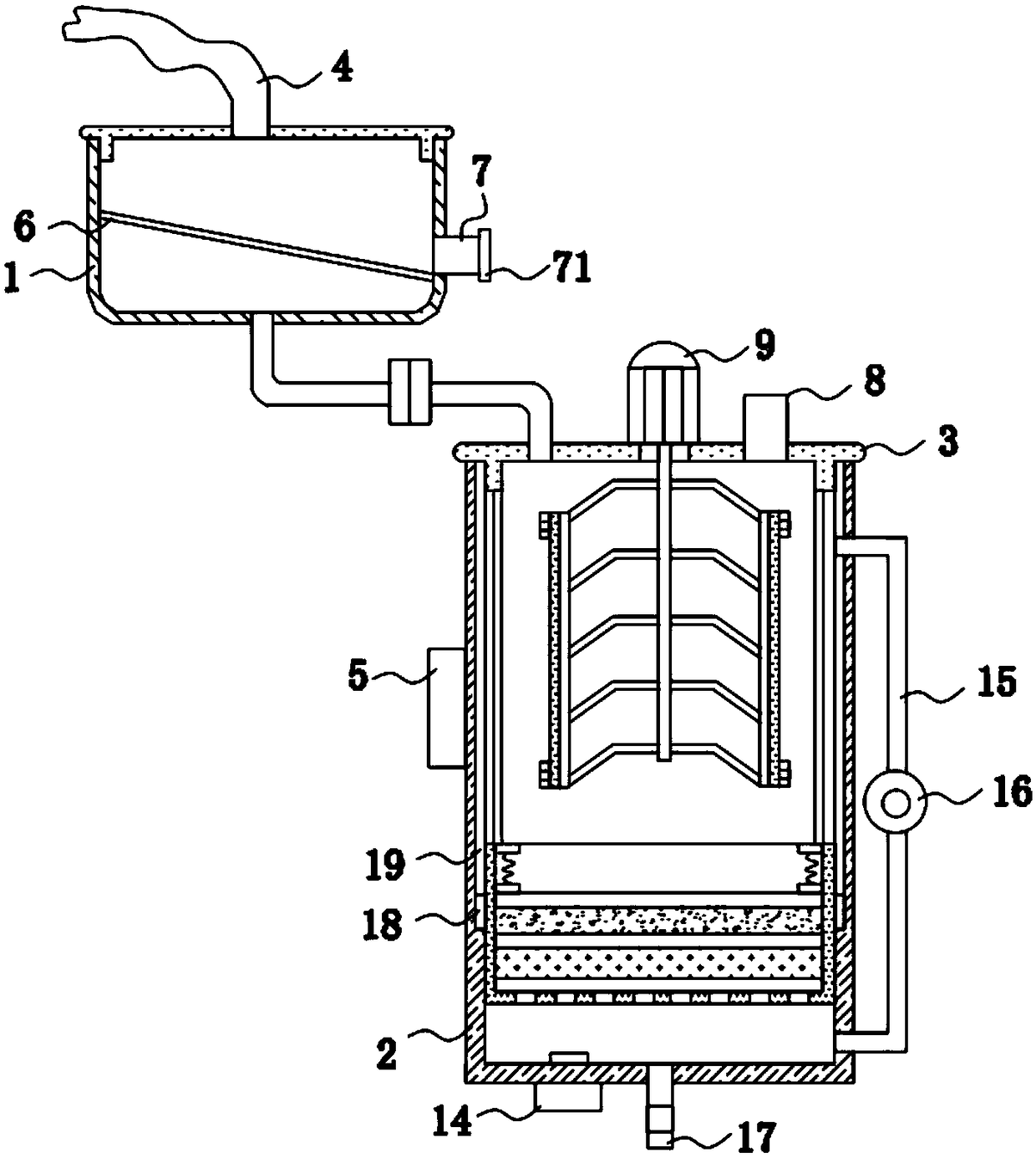 Sewage treating device and treating method by using same