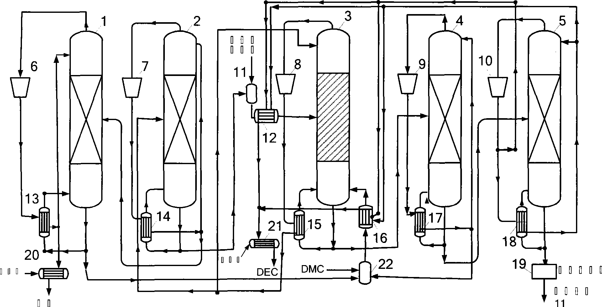 Heat pump distillation apparatus and process for diethyl carbonate