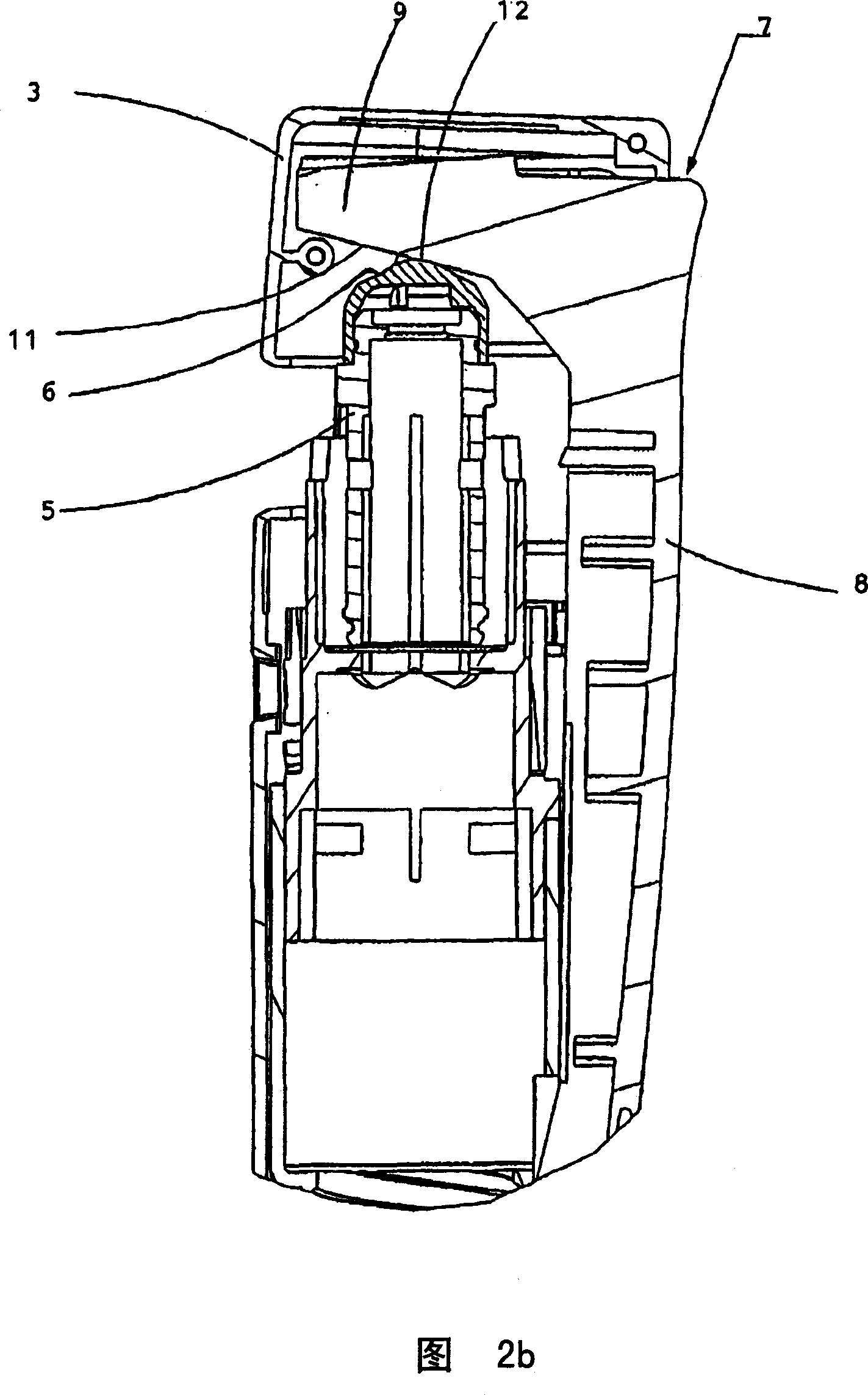 Injection device for administering a fluid product