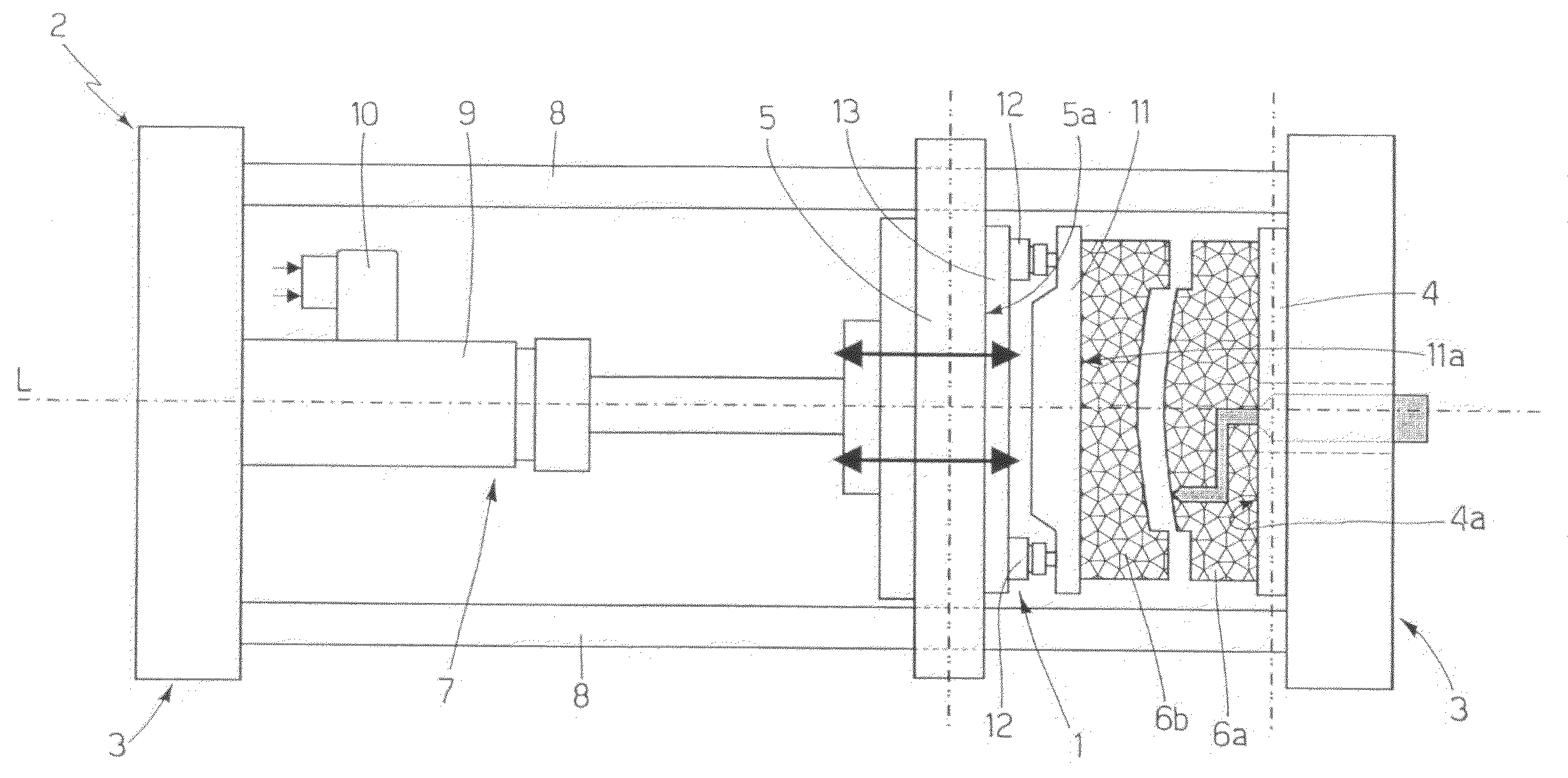 Auxiliary supporting structure for presses, and plastics molding press equipped with such a structure