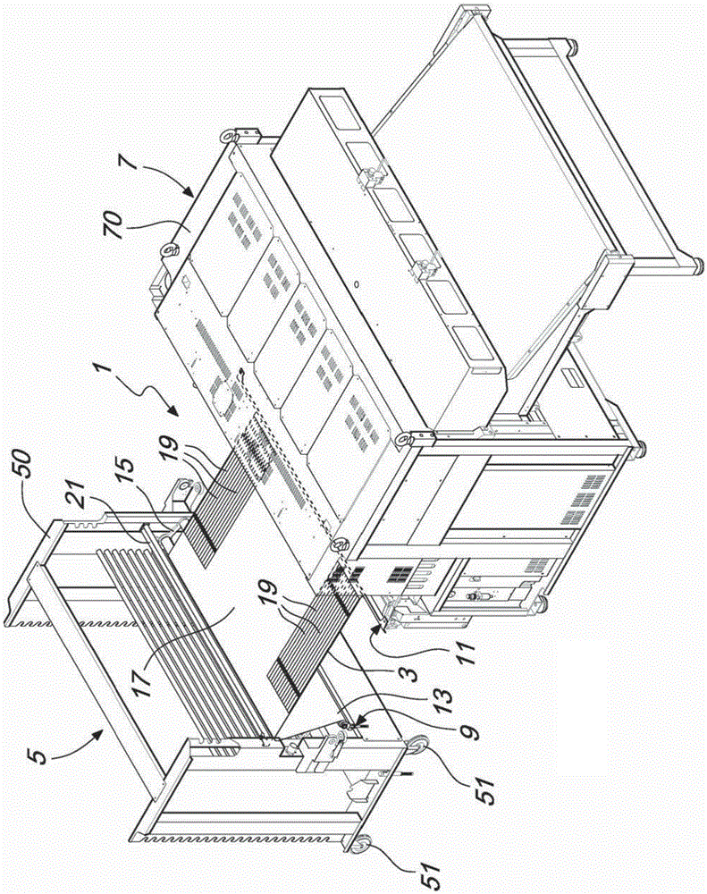 Strip support and alignment device, particularly for strips to be cut in a cutting machine