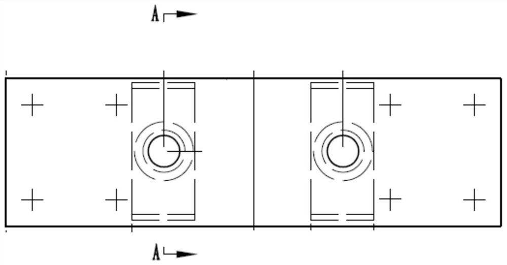 Design method of back base of indoor cabinet of sealing plate cabin and back base structure
