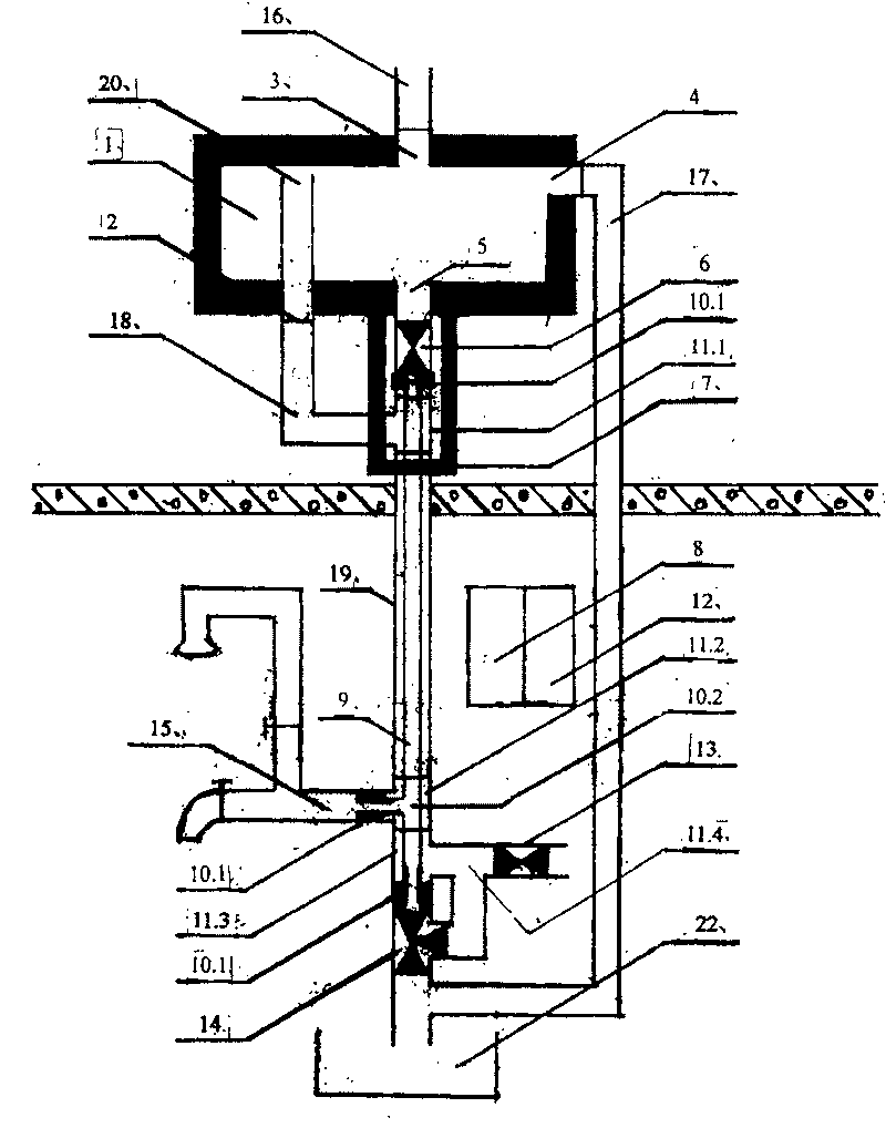 Multifunctional device capable of emptying pipe, charging cold water and discharging hot water in solar water heater