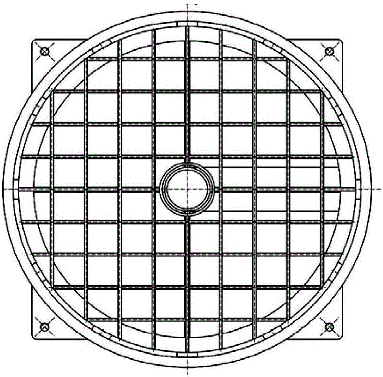 High-efficiency and pollution-free spray-suction underwater sediment classification collection device