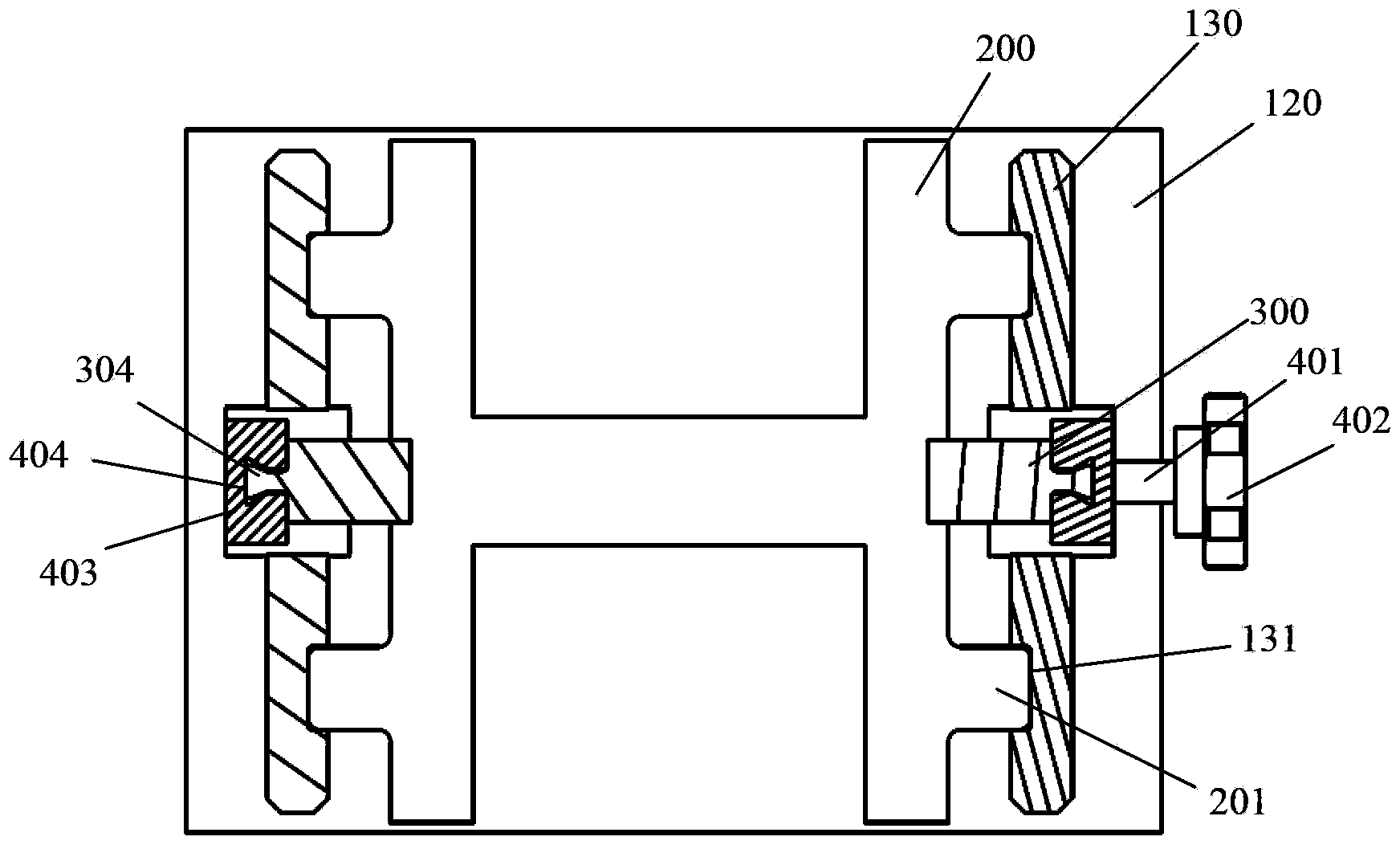 Pitch-variable clamp for wafer replacing