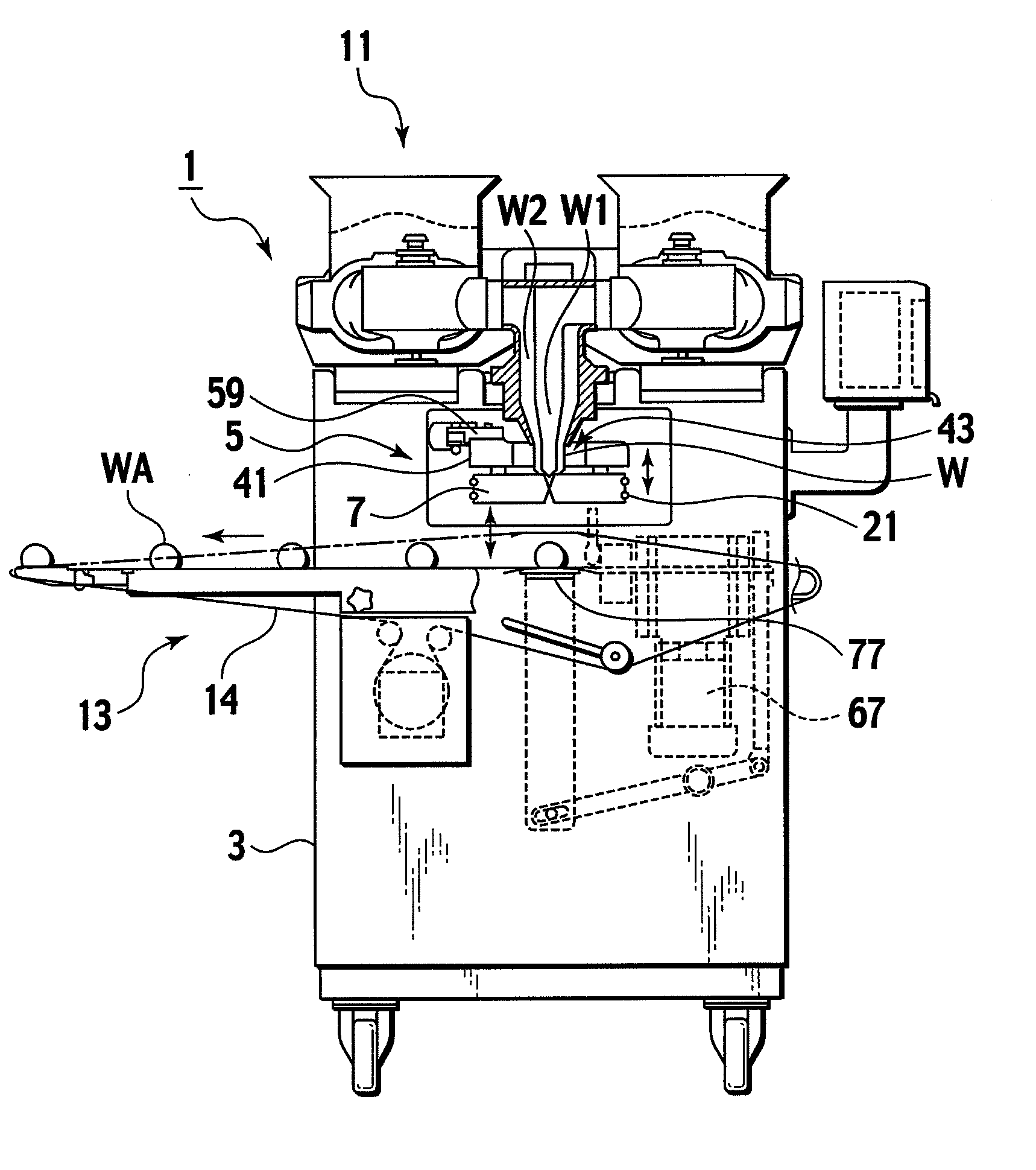 Shape-forming shutter apparatus and shutter piece thereof