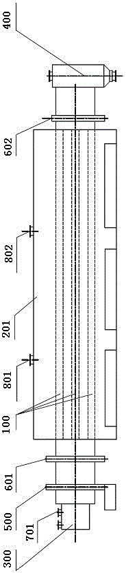 Method for extracting aluminum oxide from coal ash through hot-wall reaction