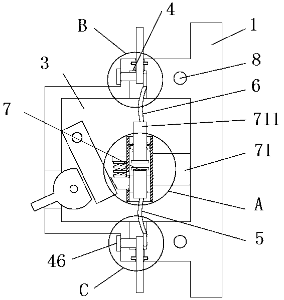 Internal circuit fixing structure for circuit breaker