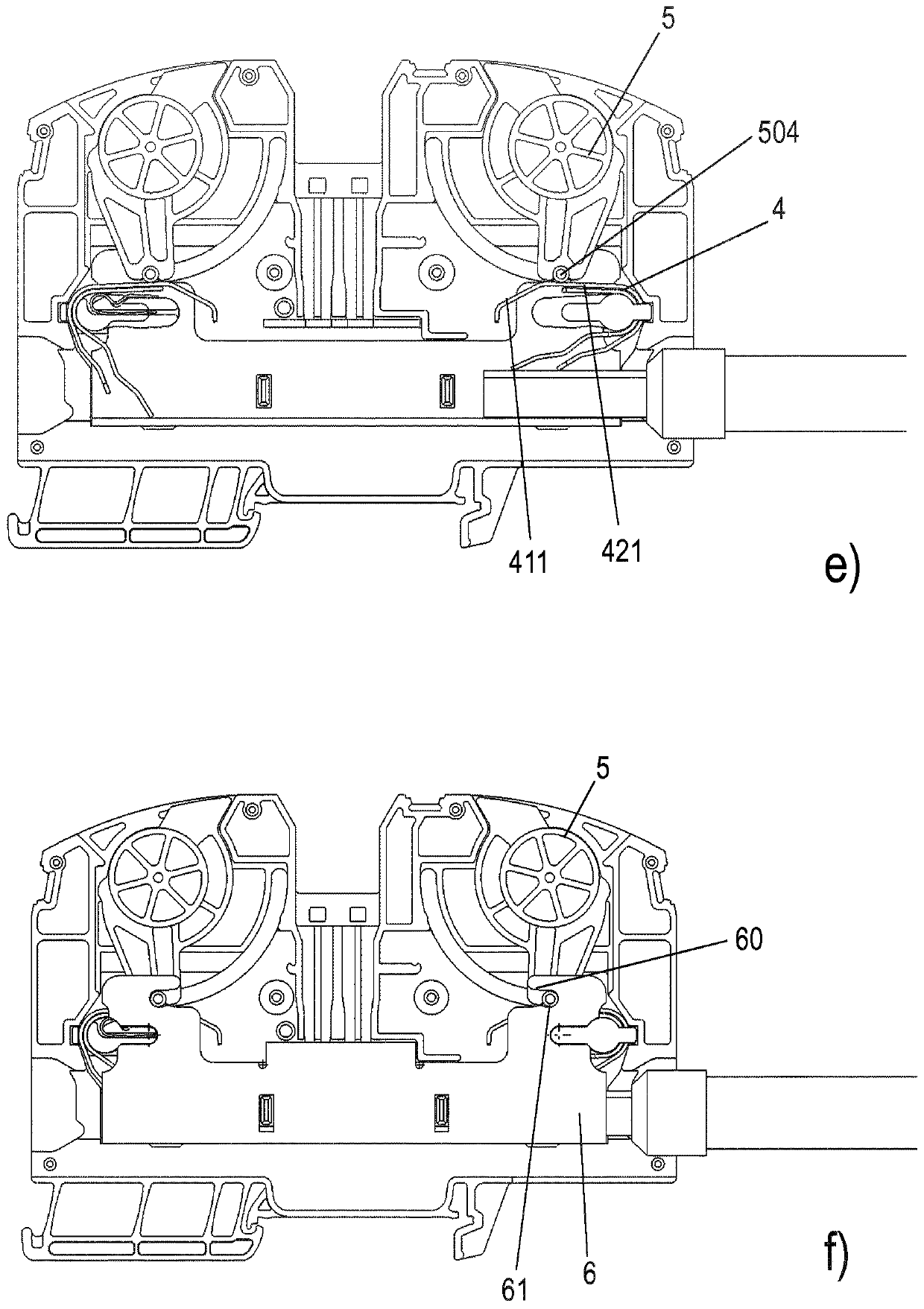 Connection device for connecting conductor end
