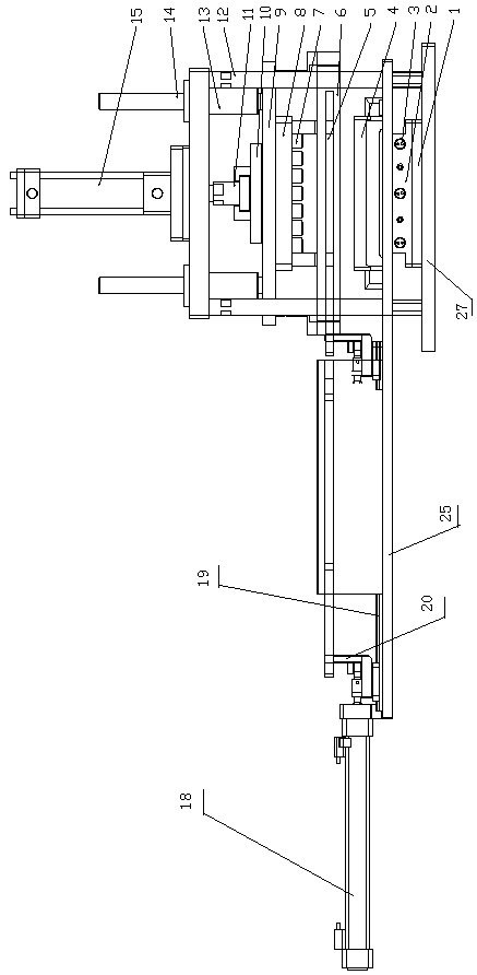 A plastic shell of commutator Morgan mold is automatically pressed into the preheating mechanism