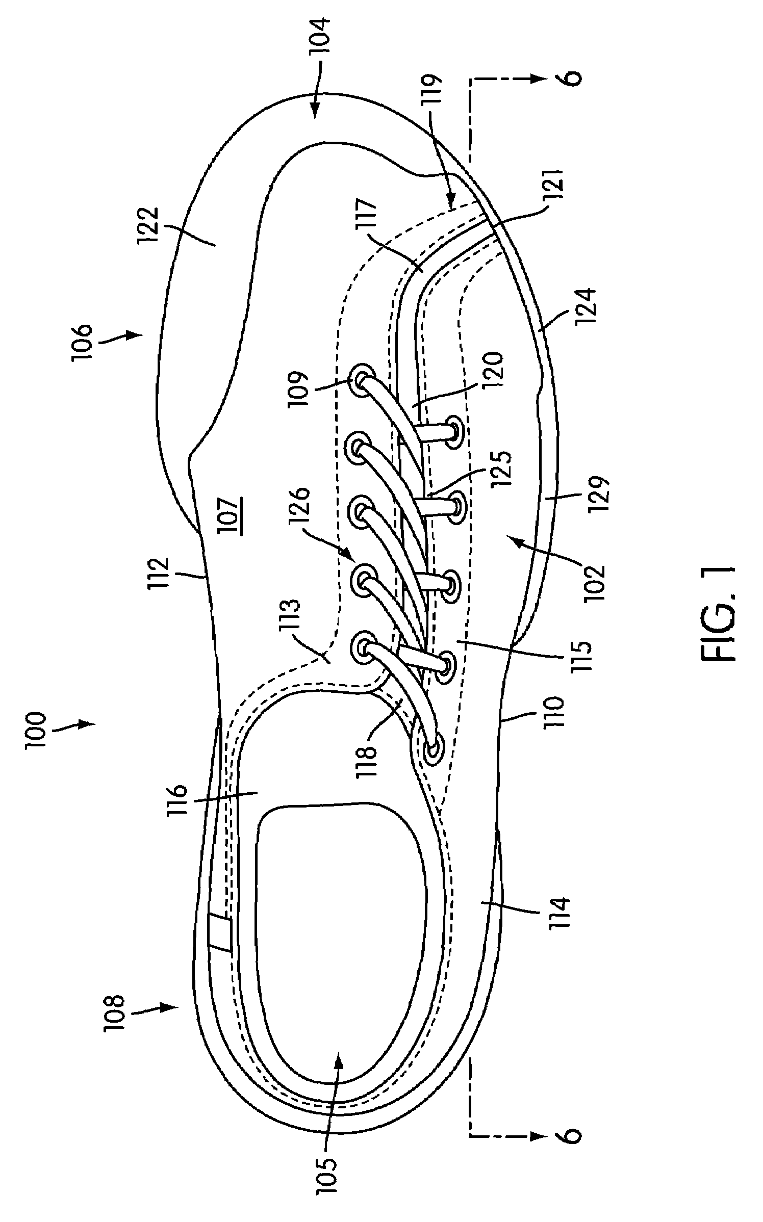 Article of footwear for fencing