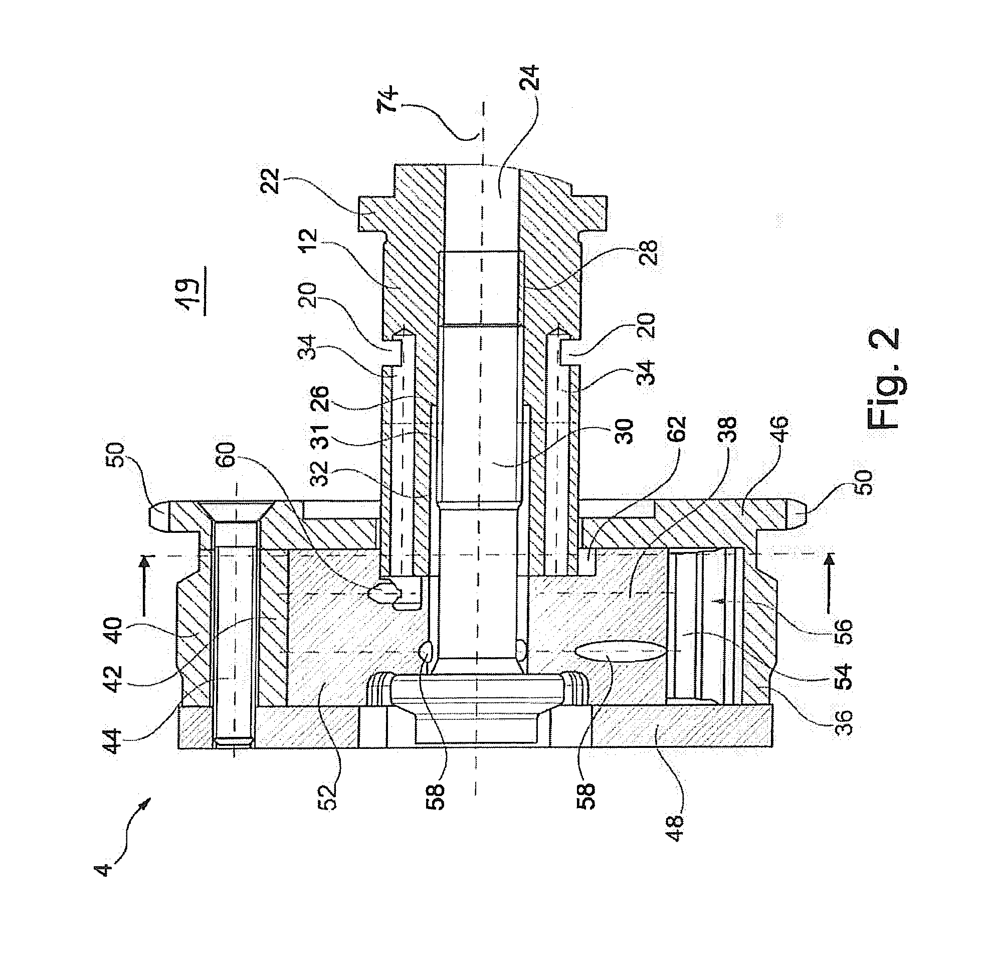 Camshaft adjusting device