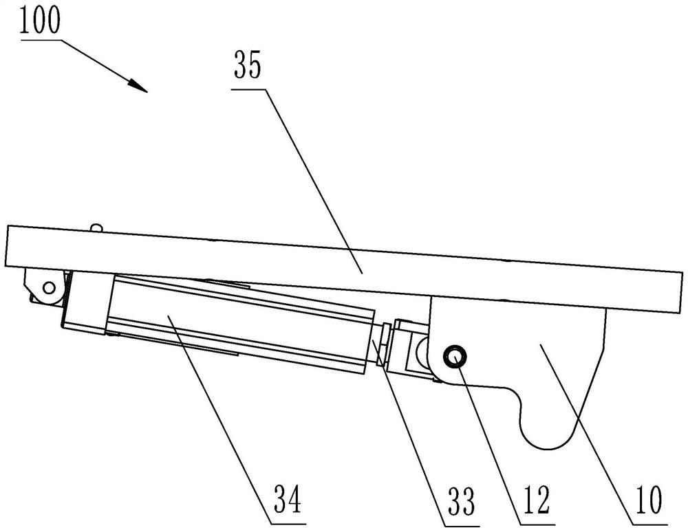 Locking mechanism and folding seat and folding wheelchair using locking mechanism