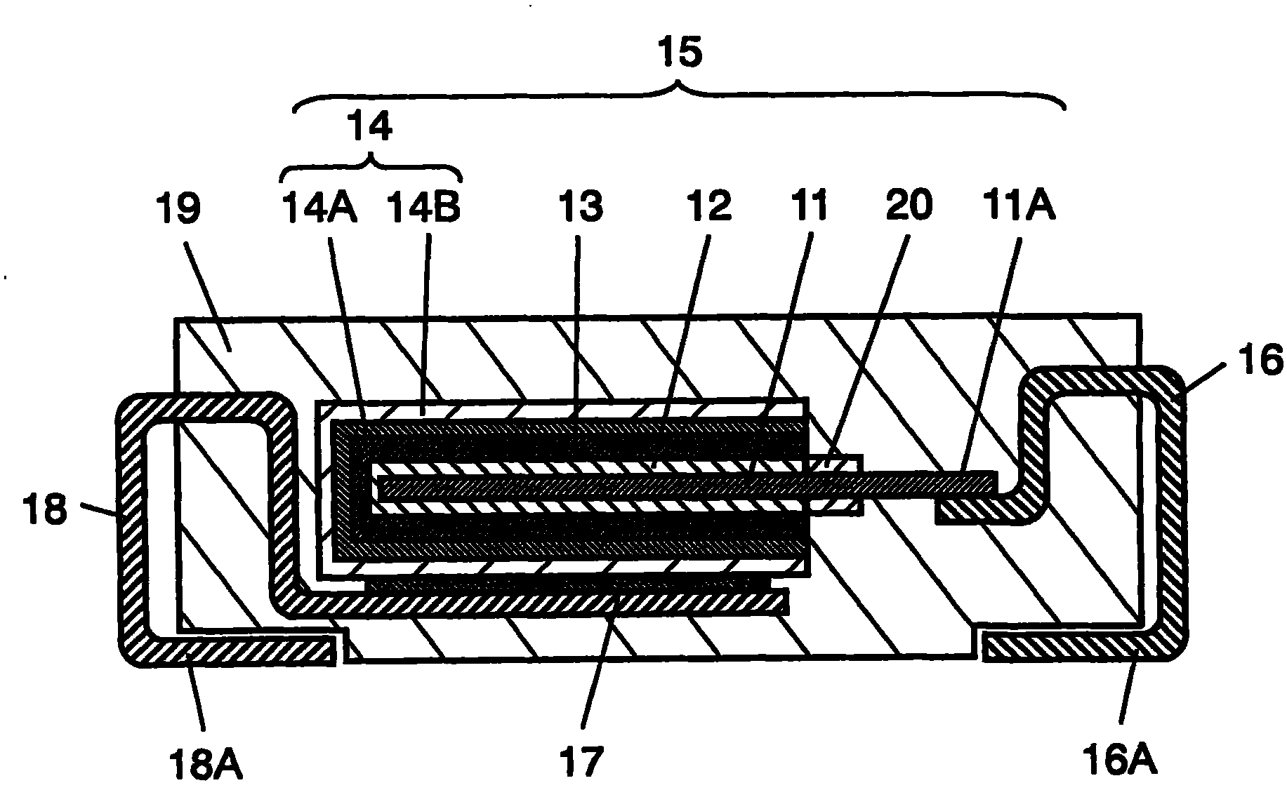 Solid electrolytic capacitor and manufacturing method thereof