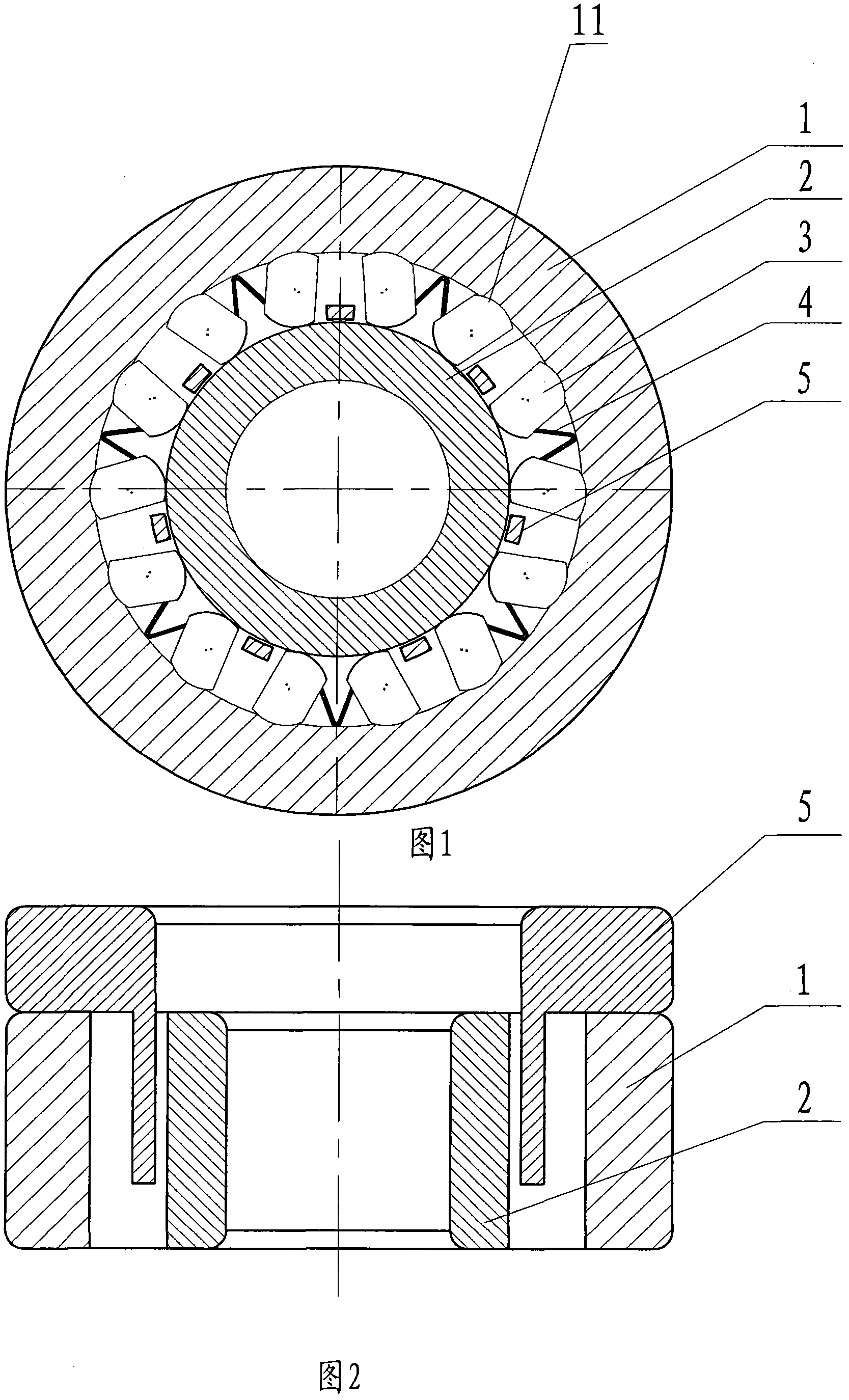 Reversible-wedge-type overrun clutch with outer ring provided with grooves