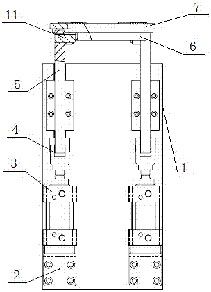 A floating friction holding mechanism for the flange of the main reducer assembly