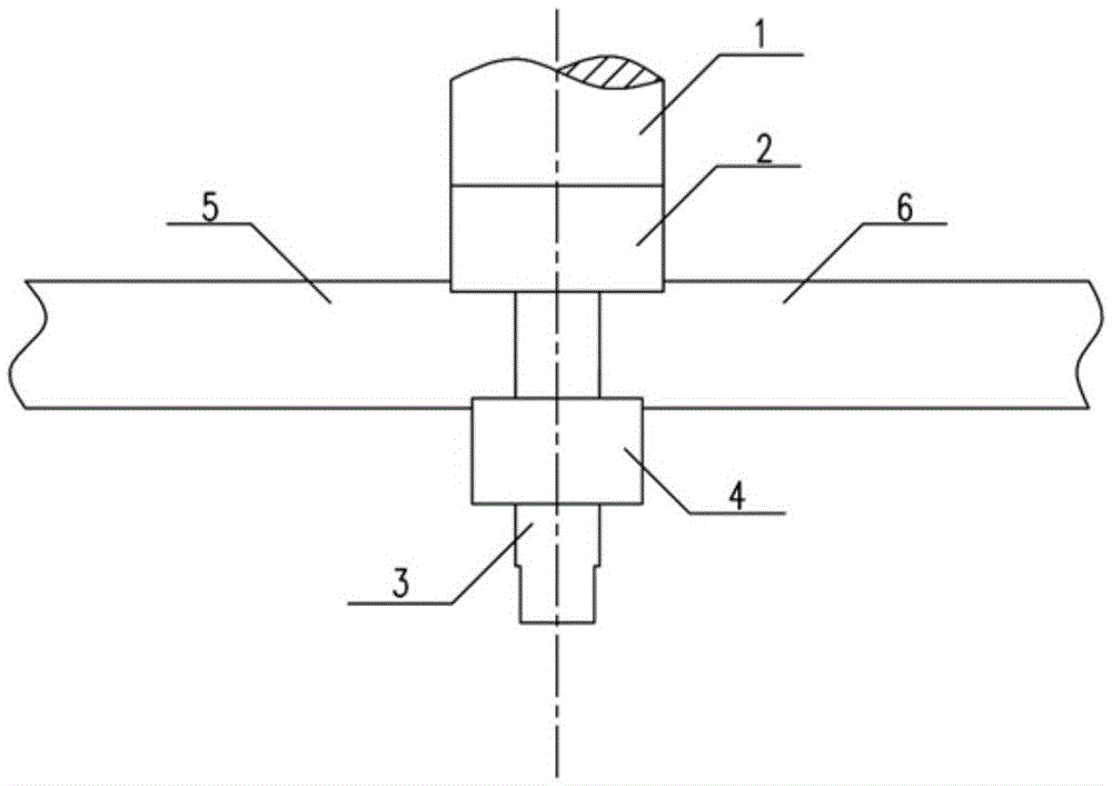 A method of using a self-sustaining friction stir welding stirring head capable of separately replacing the stirring needle