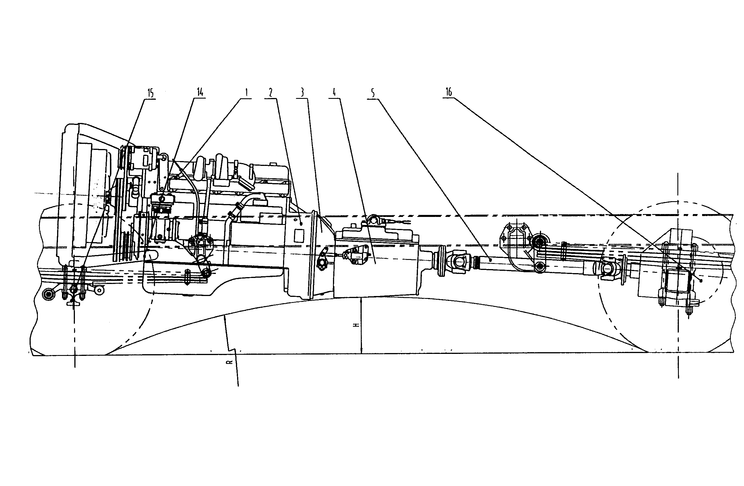 Arrangement for fixing engine with front air cooling of passenger car in middle position