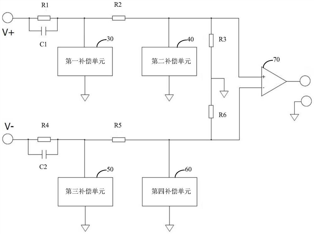 Attenuator and differential voltage probe