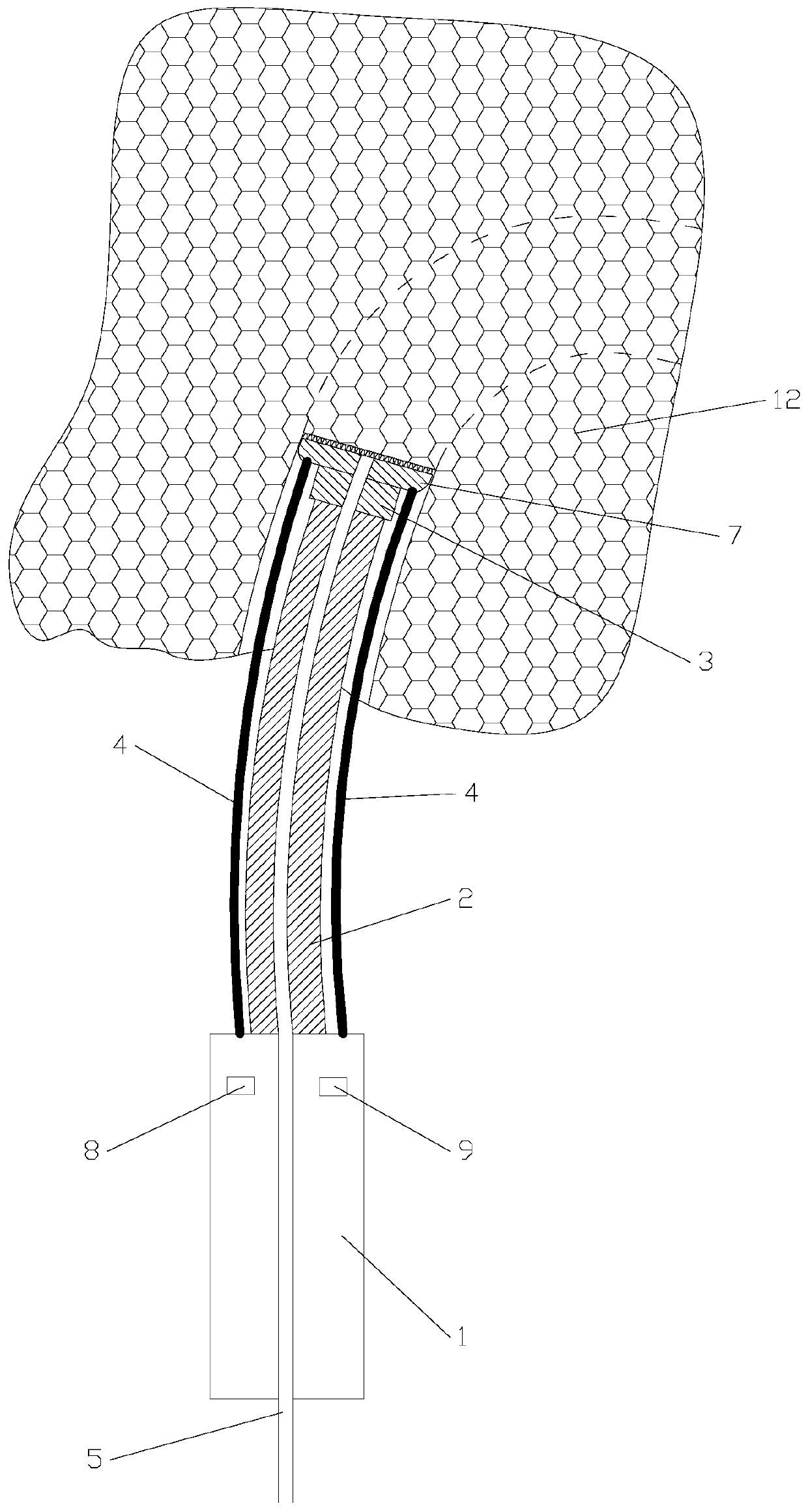 A kind of arc-shaped hole puncher for bone