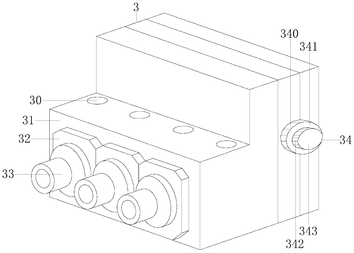 Transmission fine adjustment light chain plate assembly line type discharging and forming integrated equipment