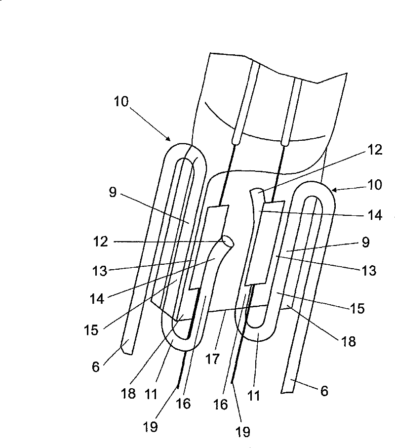 Electric lamp with an external piston and a fitted lamp and method for production of same