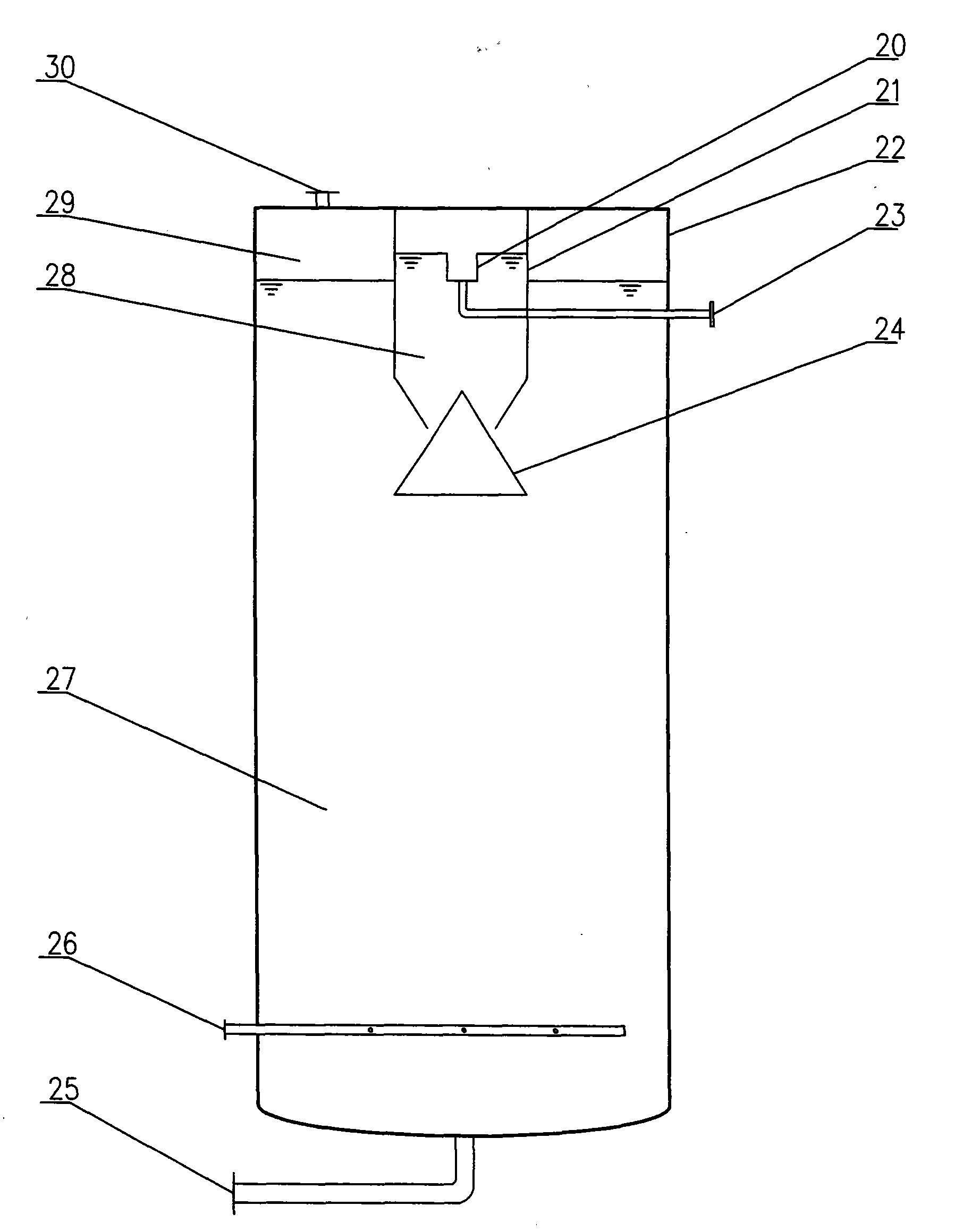 Vertical anaerobic process tank integrated triphase separator