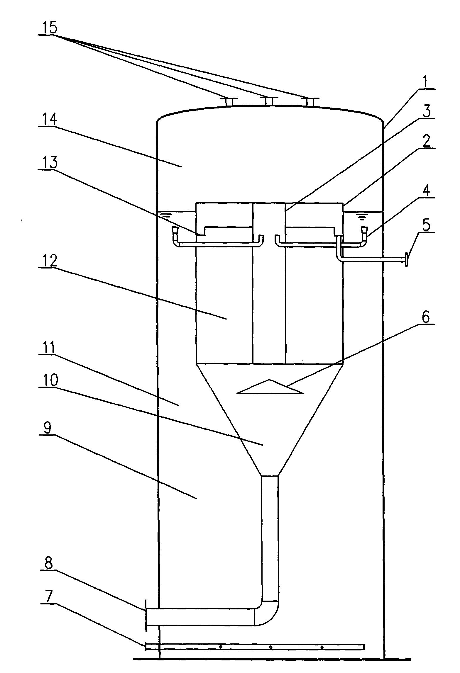 Vertical anaerobic process tank integrated triphase separator