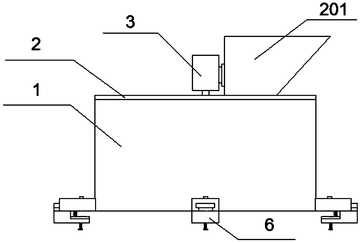 Anti-blocking automatic rotary sieve tray