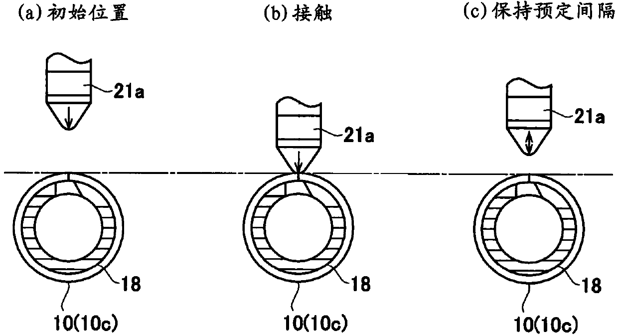Interlock tube manufacturing method and manufacturing device therefor