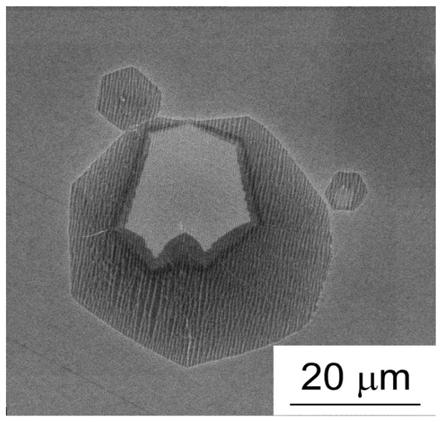 A kind of concave structure single crystal graphene and preparation method thereof