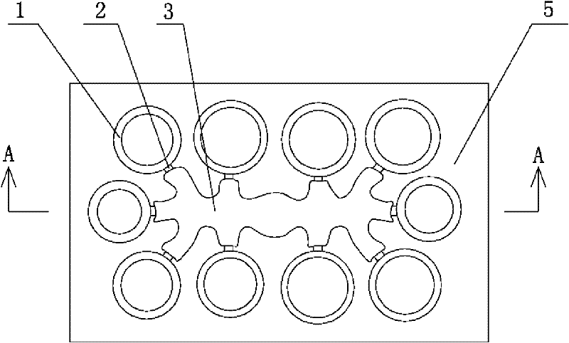 Method and mould for manufacturing valve retainer