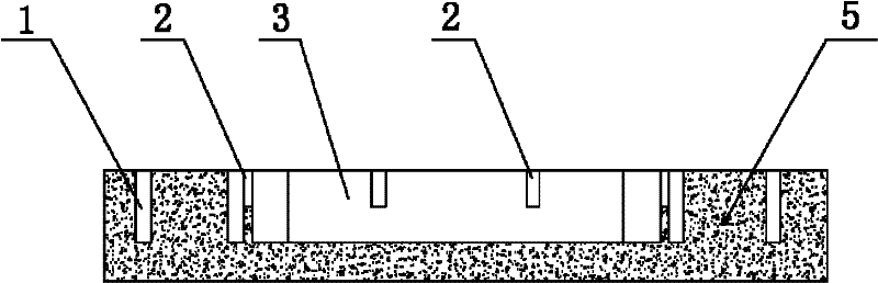 Method and mould for manufacturing valve retainer