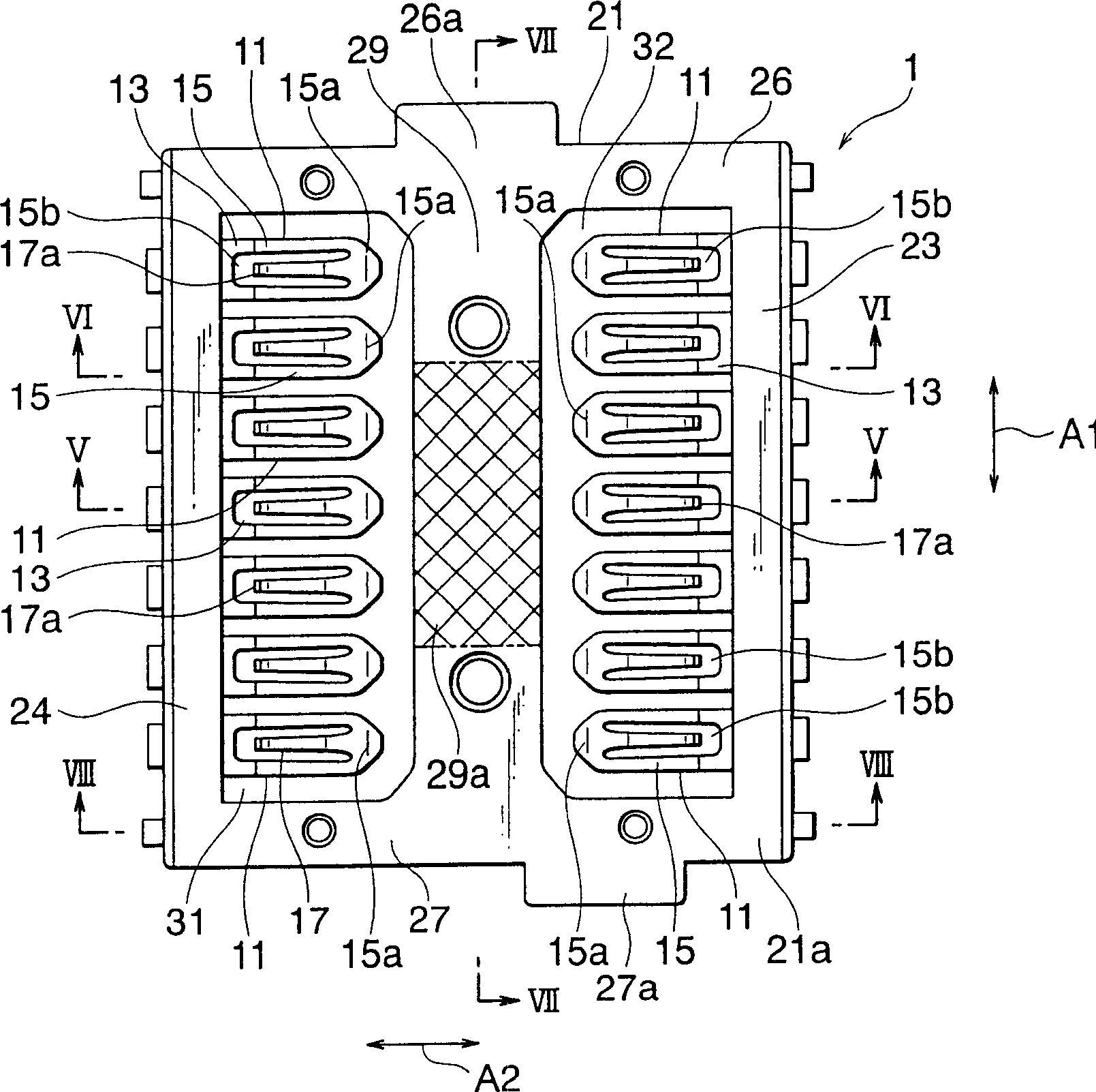 Connector which can be reduced in warpage