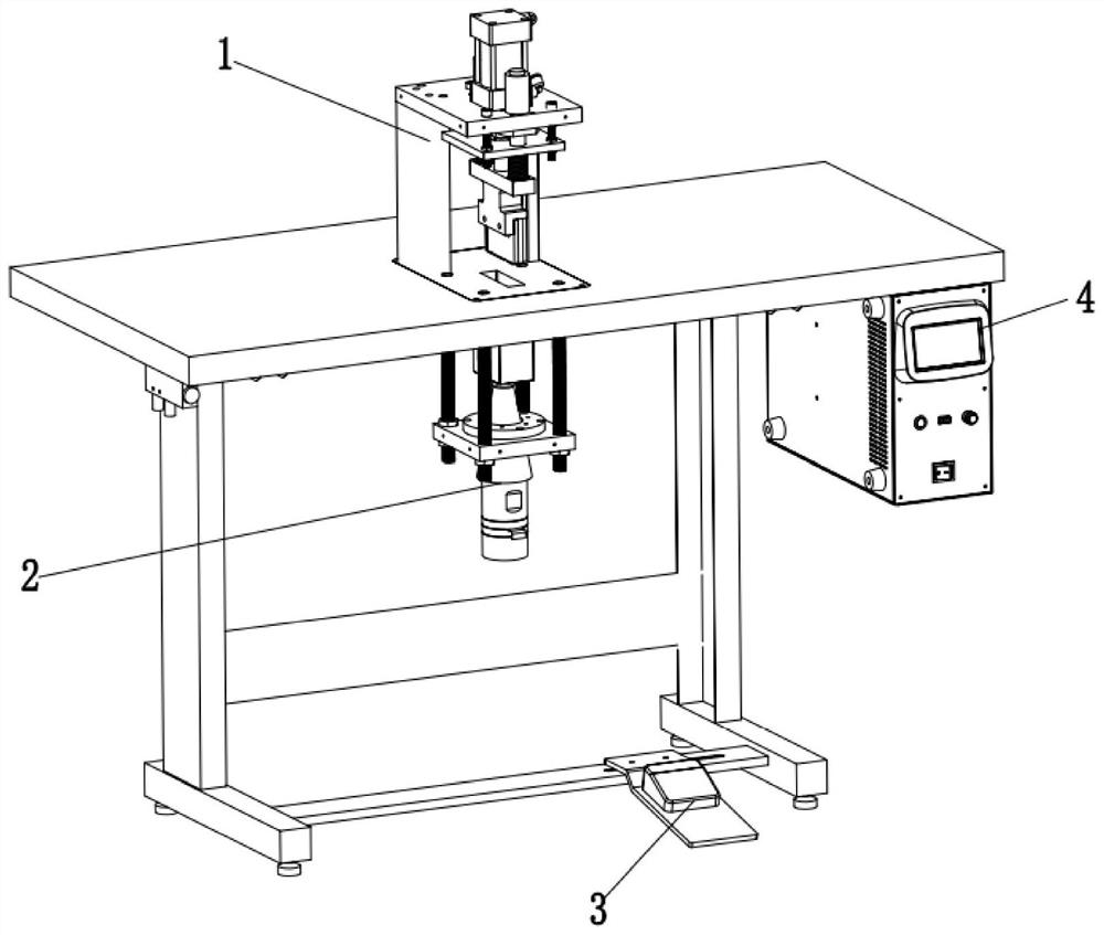 Cutting and fusing device and elastic band manufacturing machine