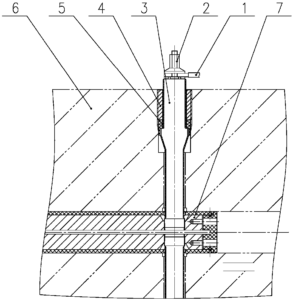 A magnetic pole lead fixing structure for high-speed synchronous motor