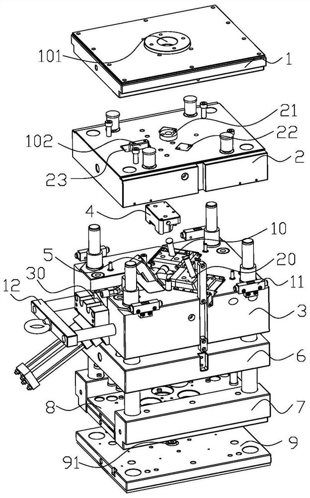 A tee pipe and its injection mold and method