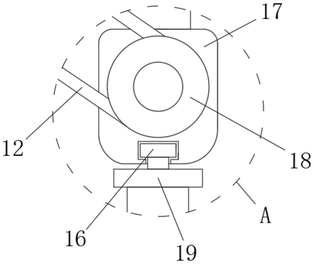 A wire drawing device with a quantitative feeding structure for the production of carbon fiber composite materials